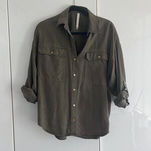 Aritzia Babaton Utility Shirt Size Small